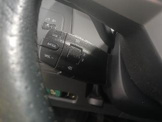 Seat Ibiza Ibiza IV (6J5) Hatchback 5-drs 1.2 TDI Ecomotive (CFWA) [55kW]  (06-20=
10/05-2015) picture 14