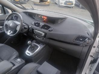 Renault Scenic Grand Scénic III (JZ) MPV 1.4 16V TCe 130 (H4J-700(H4J-A7)) [96kW]  =
(02-2009/12-2016) picture 7