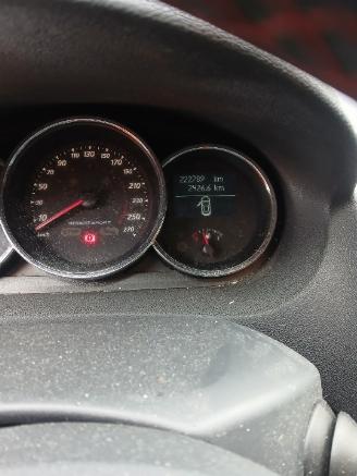 Renault Mégane Megane III Grandtour (KZ) Combi 5-drs 1.5 dCi 110 (K9K-656(K9K-G6)) [8=
1kW]  (02-2009/04-2016) picture 2