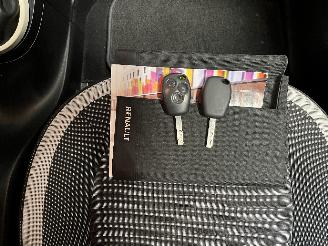 Renault Twingo Twingo III (AH) Hatchback 5-drs 1.0 SCe 70 12V (H4D-400(H4D-A4)) [52kW=
]  (09-2014/...) picture 22