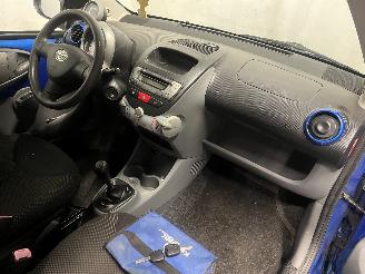 Toyota Aygo Aygo (B10) Hatchback 1.0 12V VVT-i (1KR-FE) [50kW]  (07-2005/05-2014) picture 17