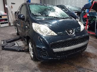 Peugeot 107 107 Hatchback 1.0 12V (384F(1KR)) [50kW]  (06-2005/05-2014) picture 2