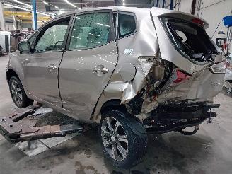 Hyundai Ix20 iX20 (JC) SUV 1.4i 16V (G4FA) [66kW]  (11-2010/07-2019) picture 4