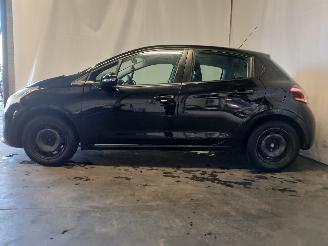 Peugeot 208 208 I (CA/CC/CK/CL) Hatchback 1.2 Vti 12V PureTech 82 (EB2F(HMZ)) [60k=
W]  (03-2012/12-2019) picture 4