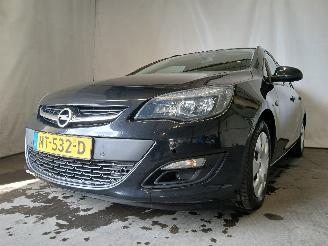 Coche accidentado Opel Astra Astra J Sports Tourer (PD8/PE8/PF8) Combi 1.7 CDTi 16V (A17DTE(Euro 5)=
) [81kW]  (10-2010/10-2015) 2013/1