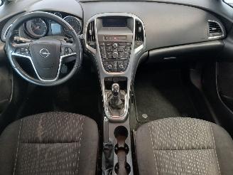 Opel Astra Astra J Sports Tourer (PD8/PE8/PF8) Combi 1.7 CDTi 16V (A17DTE(Euro 5)=
) [81kW]  (10-2010/10-2015) picture 10