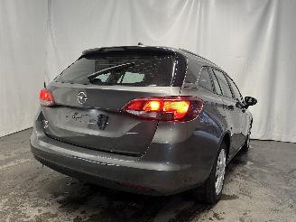 Opel Astra Astra K Sports Tourer Combi 1.6 CDTI 110 16V (B16DTE) [81kW]  (04-2016=
/08-2019) picture 17