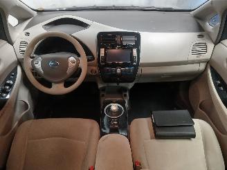 Nissan Leaf Leaf (ZE0) Hatchback Leaf (EM61) [80kW]  (11-2010/12-2017) picture 10