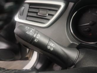 Nissan Qashqai Qashqai (J11) SUV 1.2 DIG-T 16V (HRA2DDT) [85kW]  (11-2013/...) picture 15