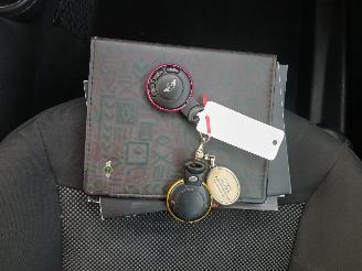 Mini Mini Mini (R56) Hatchback 1.6 16V Cooper (N12-B16A) [88kW]  (10-2006/02-201=
2) picture 21