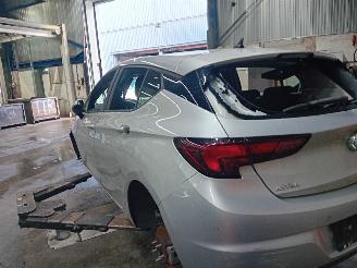 Opel Astra Astra K Hatchback 5-drs 1.6 CDTI 110 16V (B16DTU) [81kW]  (06-2015/12-=
2022) picture 4