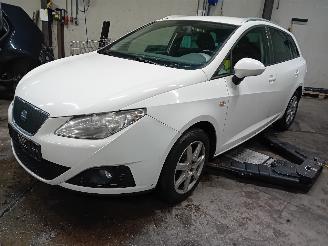 Vrakbiler auto Seat Ibiza Ibiza ST (6J8) Combi 1.2 TDI Ecomotive (CFWA) [55kW]  (04-2010/05-2015=
) 2011/5
