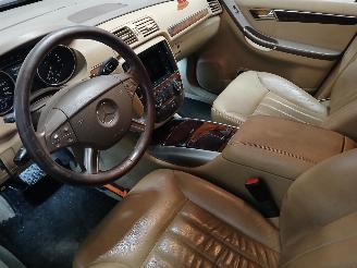 Mercedes R-klasse R (W251) MPV 3.0 320 CDI 24V 4-Matic (OM642.950) [165kW]  (01-2006/07-=
2010) picture 13