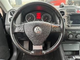 Volkswagen Tiguan Tiguan (5N1/2) SUV 2.0 TSI 16V 4Motion (CAWB) [147kW]  (09-2007/07-201=
8) picture 32