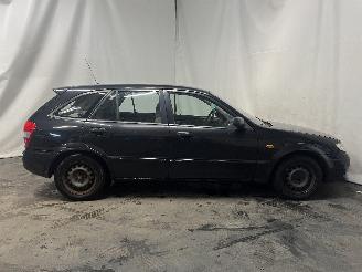 Mazda 323 323 Fastbreak (BJ14) Hatchback 1.6 16V (ZM) [72kW]  (01-2001/09-2003) picture 7