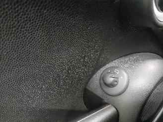 Mini Mini Mini (R56) Hatchback 1.4 16V One (N12-B14A) [70kW]  (11-2006/03-2010) picture 13