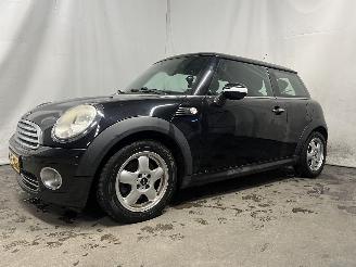 Mini Mini Mini (R56) Hatchback 1.4 16V One (N12-B14A) [70kW]  (11-2006/03-2010) picture 3