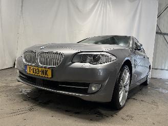skadebil auto BMW 5-serie 5 serie (F10) Sedan 550i V8 32V TwinPower Turbo (N63-B44A) [300kW]  (0=
3-2010/06-2013) 2010/6