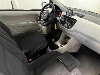 Volkswagen Up! Up! (121) Hatchback 1.0 12V 75 (CWRA) [55kW]  (08-2011/11-2019) picture 17