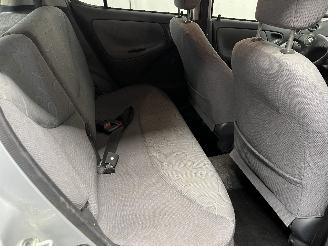 Toyota Yaris Yaris (P1) Hatchback 1.3 16V VVT-i (2SZFE) [63kW]  (08-1999/11-2005) picture 16