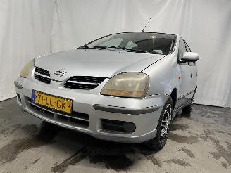 uszkodzony samochody osobowe Nissan Almera Almera Tino (V10M) MPV 1.8 16V (QG18DE) [84kW]  (08-2000/02-2006) 2003/2