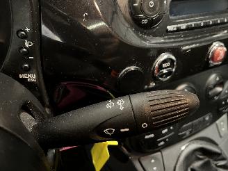 Fiat 500 500 (312) Hatchback 0.9 TwinAir 85 (312.A.2000) [63kW]  (07-2010/...) picture 15