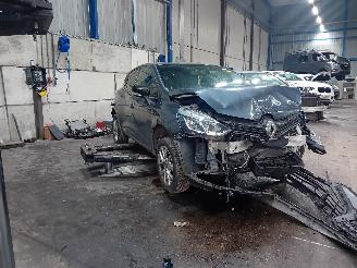 Renault Clio Clio IV (5R) Hatchback 5-drs 0.9 Energy TCE 90 12V (H4B-408(H4B-B4)) [=
66kW]  (11-2012/08-2021) picture 2