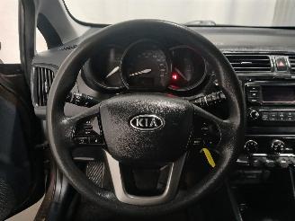 Kia Rio Rio III (UB) Hatchback 1.1 CRDi VGT 12V (D3FA) [55kW]  (09-2011/12-201=
7) picture 17