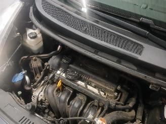 Kia Venga Venga MPV 1.4 CVVT 16V (G4FA) [66kW]  (02-2010/03-2019) picture 24