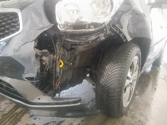 Kia Venga Venga MPV 1.4 CVVT 16V (G4FA) [66kW]  (02-2010/03-2019) picture 23