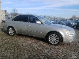 Hyundai Sonata Sonata Sedan 2.0 CRDI VGT 16V (D4EA) [110kW]  (03-2009/12-2010) picture 7