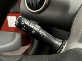 Peugeot 107 107 Hatchback 1.0 12V (384F(1KR)) [50kW]  (06-2005/05-2014) picture 16