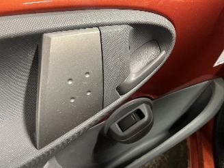 Peugeot 107 107 Hatchback 1.0 12V (384F(1KR)) [50kW]  (06-2005/05-2014) picture 15