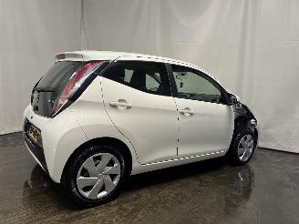 Toyota Aygo Aygo (B40) Hatchback 1.0 12V VVT-i (1KR-FE) [51kW]  (05-2014/06-2018) picture 6