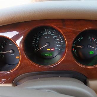 Jaguar XJ XJ8 (X308) Sedan 3.2 V8 32V Executive,Sport (AC) [174kW]  (07-1997/05-=
2003) picture 2