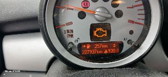 Mini Mini Mini (R56) Hatchback 1.6 16V Cooper (N12-B16A) [88kW]  (10-2006/02-201=
2) picture 2