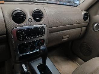 Jeep Cherokee Cherokee/Liberty (KJ) Terreinwagen 3.7 V6 24V (EKG) [155kW]  (09-2001/=
01-2008) picture 16