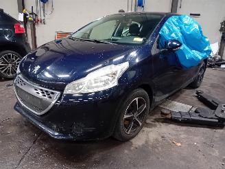 Vrakbiler auto Peugeot 208 208 I (CA/CC/CK/CL) Hatchback 1.4 HDi (DV4C(8HP)) [50kW]  (03-2012/12-=
2019) 2013/7