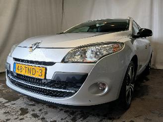Voiture accidenté Renault Mégane Megane III Grandtour (KZ) Combi 5-drs 1.4 16V TCe 130 (H4J-700(H4J-A7)=
) [96kW]  (05-2009/02-2016) 2012/3