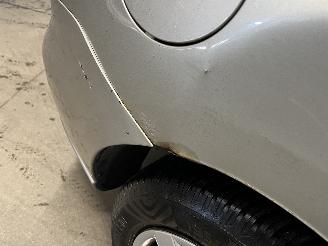 Mazda 5 5 (CR19) MPV 1.8i 16V (L823) [85kW]  (02-2005/05-2010) picture 8