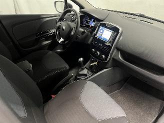 Renault Clio Clio IV (5R) Hatchback 5-drs 0.9 Energy TCE 90 12V (H4B-400(H4B-A4)) [=
66kW]  (11-2012/08-2021) picture 12