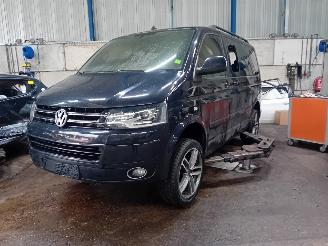 krockskadad bil auto Volkswagen Multivan Multivan T5 (7E/7HC/7HF/7HM) MPV 2.5 Tdi (BPC) [128kW]  (04-2003/11-20=
09) 2007/1