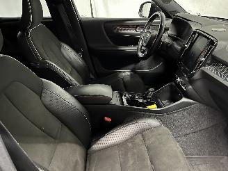 Volvo XC40 XC40 (XZ) SUV 2.0 D4 AWD Geartronic 16V (D4204T12) [140kW]  (10-2017/0=
9-2021) picture 8