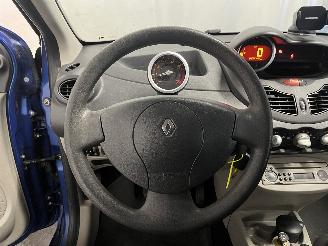 Renault Twingo Twingo II (CN) Hatchback 3-drs 1.2 (D7F-800(Euro 4)) [43kW]  (03-2007/=
09-2014) picture 20