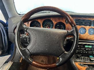 Jaguar XK XK 8 Convertible Cabrio 4.0 V8 32V (CE(AJ27)) [209kW]  (03-1996/12-200=
2) picture 17