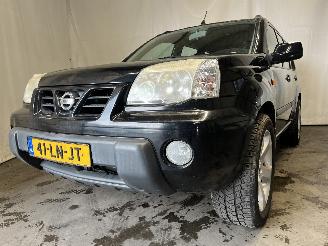 Voiture accidenté Nissan X-Trail X-Trail (T30) SUV 2.0 16V 4x4 (QR20DE) [103kW]  (07-2001/01-2013) 2003/3