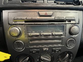 Mazda 2 2 (NB/NC/ND/NE) Hatchback 1.4 16V (FXJA) [58kW]  (04-2003/06-2007) picture 22