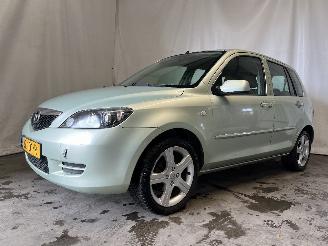 Mazda 2 2 (NB/NC/ND/NE) Hatchback 1.4 16V (FXJA) [58kW]  (04-2003/06-2007) picture 3