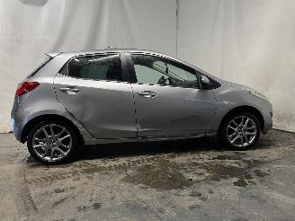 Mazda 2 2 (DE) Hatchback 1.3 16V MZR (ZJ46) [62kW]  (01-2010/06-2015) picture 7