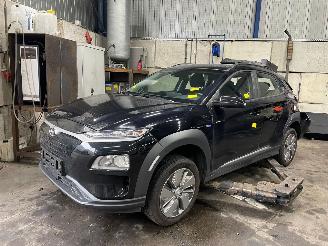 Vrakbiler auto Hyundai Kona Kona (OS) SUV 64 kWh (EM16) [150kW]  (04-2018/03-2023) 2020/12